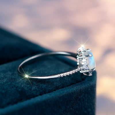 [One S925 Silvery Moonstone Ring] Handmade S925 Pure Silvery Oval Moonstone Ring with Rhombus Surrounding Zirconia, Wedding and Engagement Gift For Women