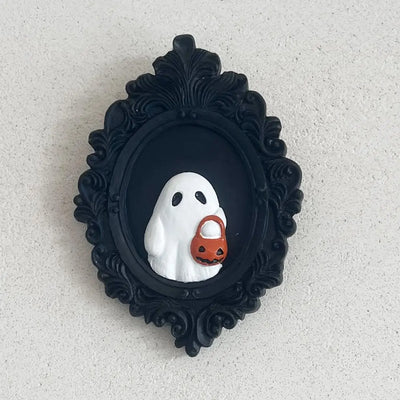 Resin Halloween Gothic Statue Halloween Themed Wall Mounted Ghost Wall Hanging Ornament Handcrafted Model