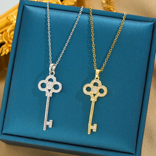 A simple and fashionable collarbone necklace