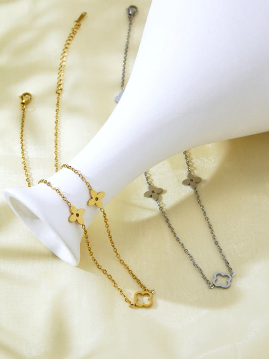 Skeleton four-leaf clover necklace female collarbone chain titanium steel lightweight luxury small flowers simple temperament se