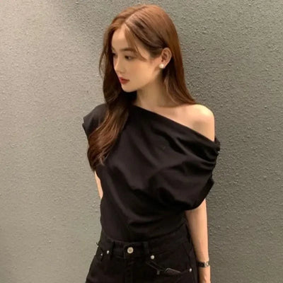 2025 Shirts for Women White Diagonal Collar Crop Tops Off Shoulder Short Sleeve Tshirt Lady Korean Wild OL Pleated T-shirts