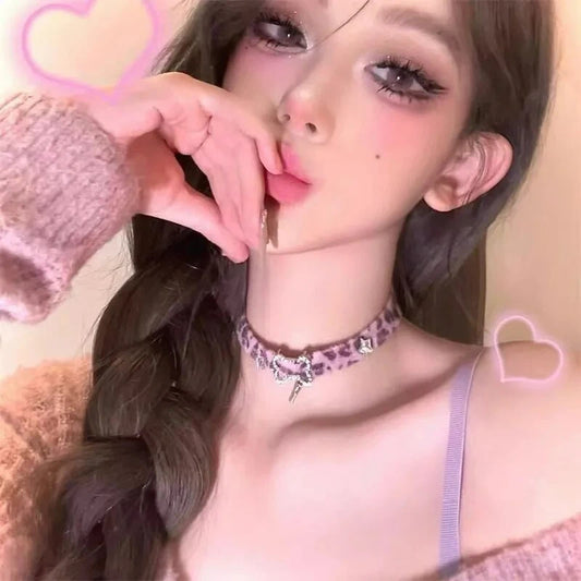 Plush Leopard Bone Necklace Choker Korean Kawaii Fashion Star Pendant Necklace Harajuku Sexy Y2K Choker for Women Jewelry Gift