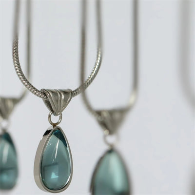 Water droplet blue ocean necklace niche French style collarbone chain snake bone titanium steel plated with 18K gold