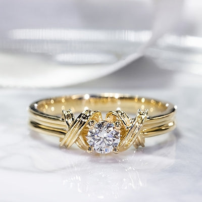 Interwoven Floral Pattern Ring With Golden-plated White Zirconia And Synthetic Gemstones Jewelry From Europe And America
